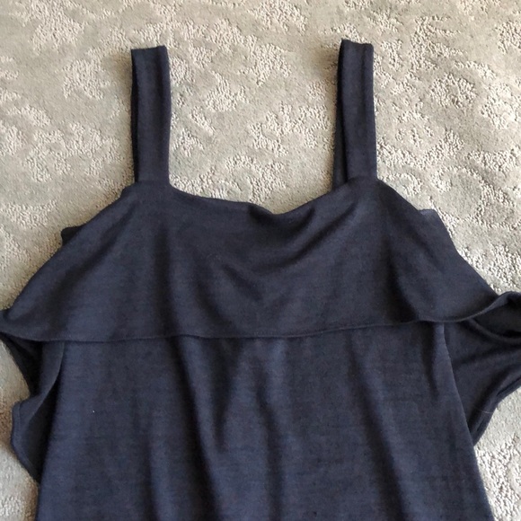 Black dress with lower back - Picture 4 of 4